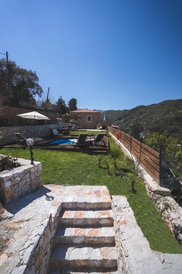 Ampelos Cretan Villa - Private Pool & Heated Ozone Jacuzzi Yerolákkos Eksteriør bilde